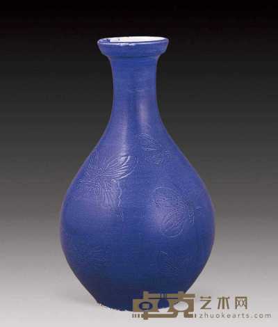 清 蓝釉刻花瓶 高21cm